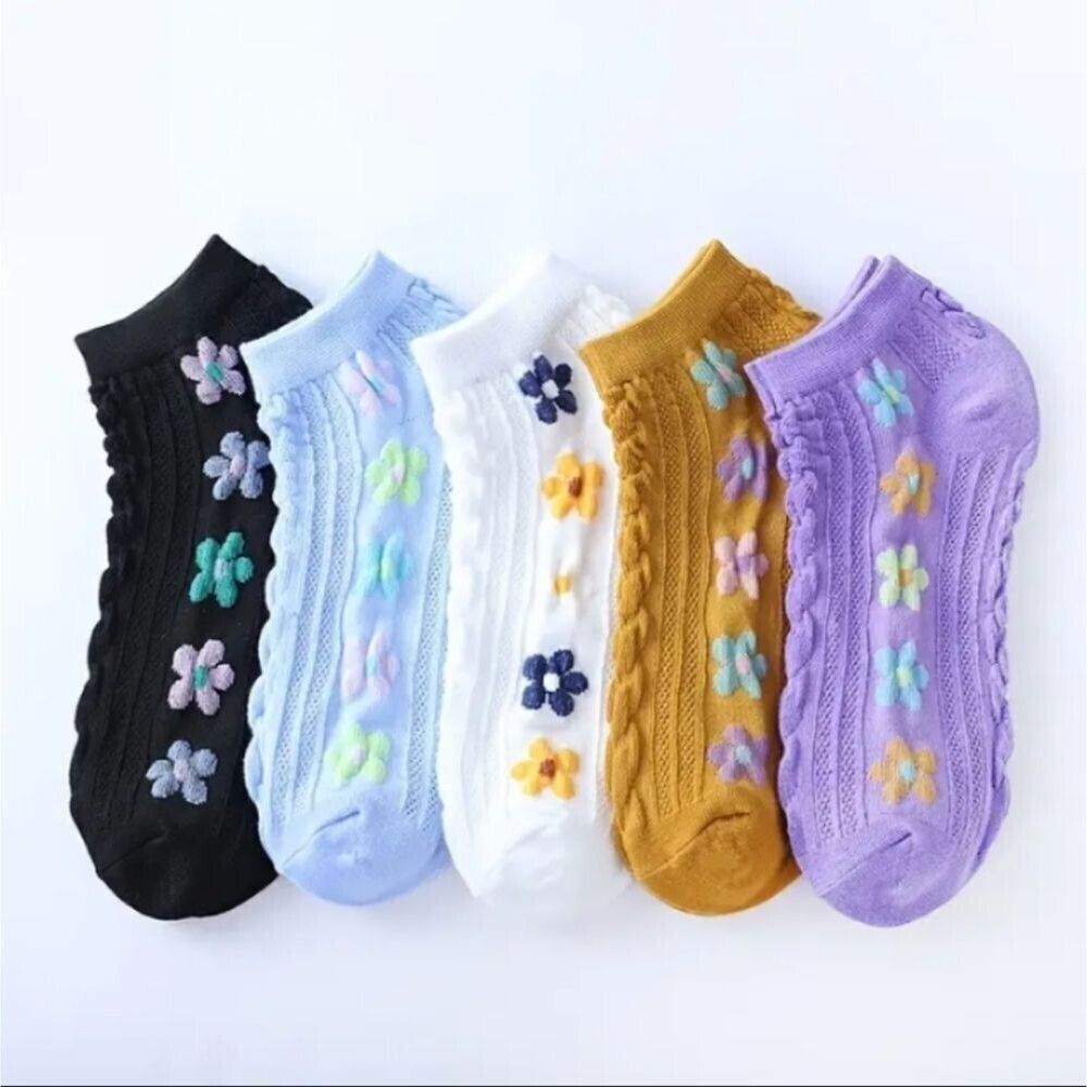 COTTAGECORE floral embroidered ankle socks